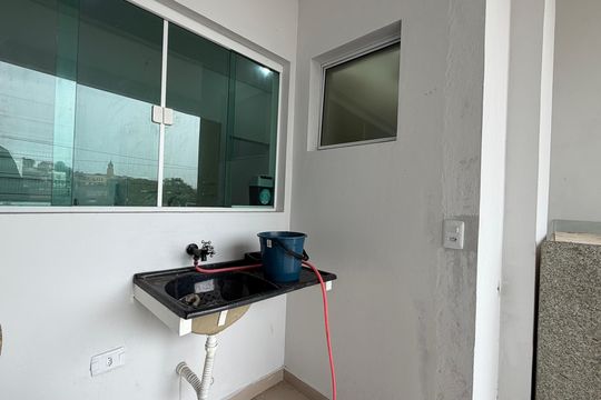 Casa para alugar com 1 quarto, 35m² em Jardim Planalto, Carapicuíba
