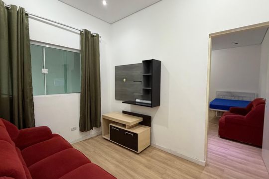 Casa para alugar com 1 quarto, 35m² em Jardim Planalto, Carapicuíba