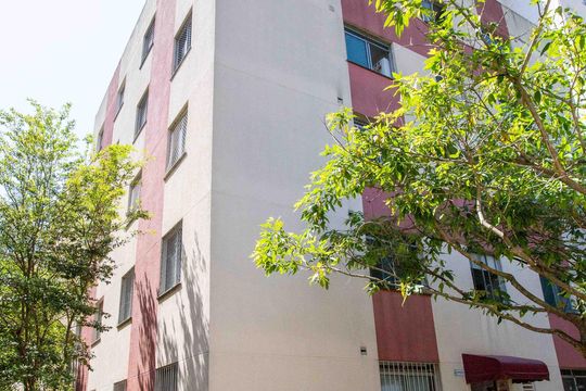 Fachada do bloco de apartamento para alugar com 2 quartos, 38m² em Conceição, Diadema