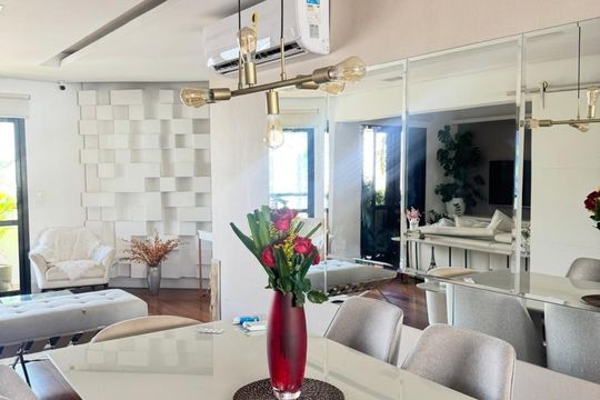 Sala de apartamento para alugar com 2 quartos, 127m² em Real Parque, São Paulo