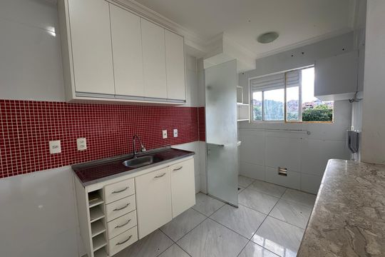Cozinha de apartamento para alugar com 2 quartos, 58m² em Piatã, Salvador