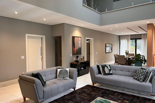 Sala de casa de condomínio à venda com 4 quartos, 961m² em Centro, Vinhedo