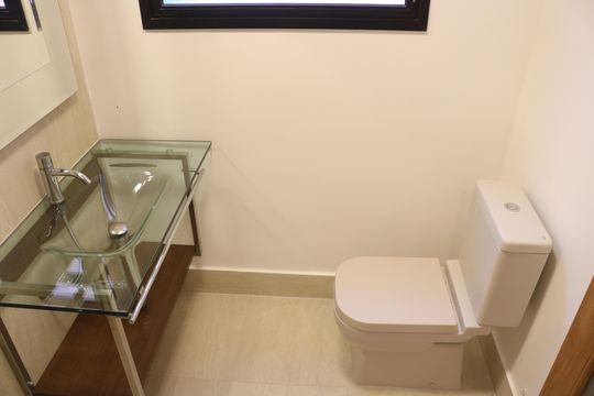Banheiro de kitnet/studio para alugar com 1 quarto, 39m² em Pompeia, São Paulo