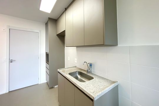 Cozinha de apartamento para alugar com 2 quartos, 52m² em Estoril, Belo Horizonte