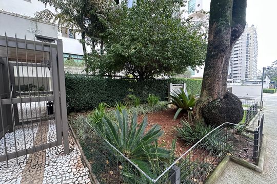 Fachada e portaria de apartamento para alugar com 3 quartos, 130m² em Alphaville Industrial, Barueri