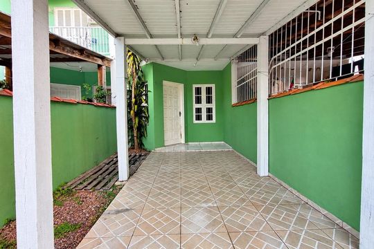 Quintal de casa para alugar com 2 quartos, 50m² em Parque dos Eucaliptos, Gravataí