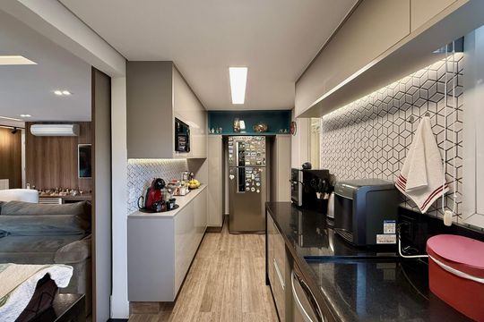 Cozinha  de apartamento à venda com 3 quartos, 138m² em Jardim Caravelas, São Paulo