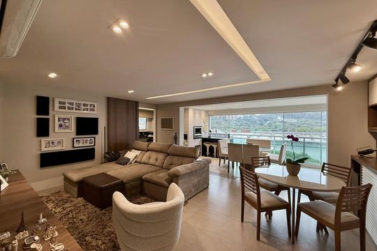 Apartamento à venda com 3 quartos, 138m² em Jardim Caravelas, São Paulo