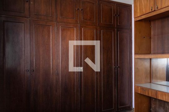 Casa à venda com 3 quartos, 387m² em Alto Caiçaras, Belo Horizonte