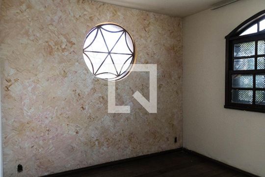 Casa à venda com 3 quartos, 387m² em Alto Caiçaras, Belo Horizonte