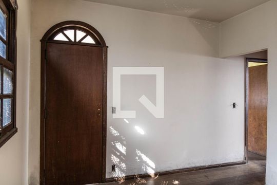 Casa à venda com 3 quartos, 387m² em Alto Caiçaras, Belo Horizonte