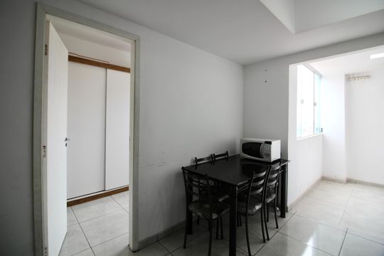 Cozinha de apartamento para alugar com 2 quartos, 45m² em Vila Santa Teresa (zona Leste), São Paulo
