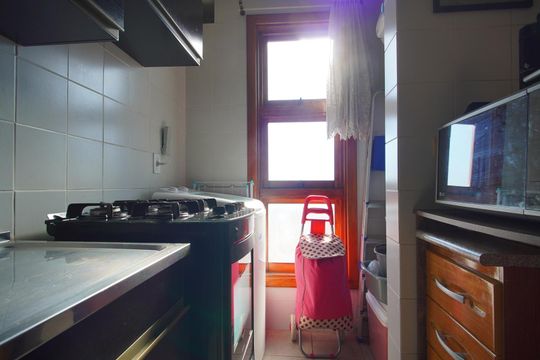 Cozinha de apartamento para alugar com 1 quarto, 67m² em Independência, Porto Alegre
