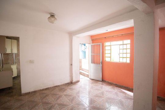 Sala de casa para alugar com 2 quartos, 48m² em Jardim Peri, São Paulo