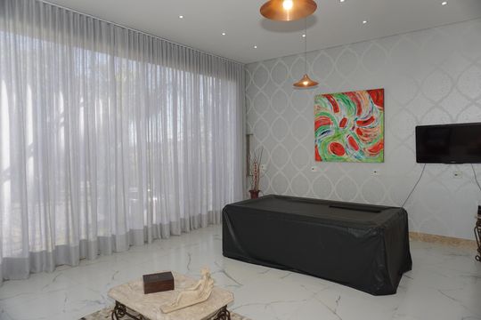 Salão de jogos de casa de condomínio para alugar com 6 quartos, 600m² em Jardim Indaia, Embu das Artes