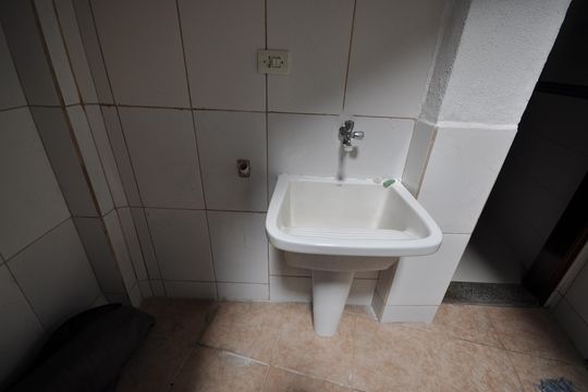 Área de Serviço de casa para alugar com 2 quartos, 80m² em Parque Vitoria, São Paulo