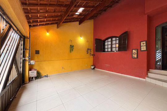 Garagem de casa à venda com 2 quartos, 148m² em Vila Eldizia, Santo André