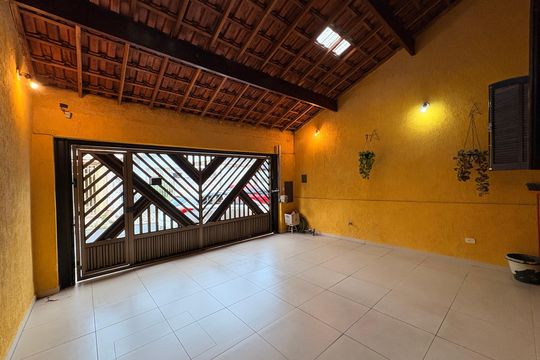 Garagem de casa à venda com 2 quartos, 148m² em Vila Eldizia, Santo André