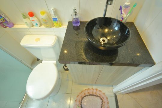 Banheiro  de apartamento à venda com 2 quartos, 48m² em Vila Goncalves, São Bernardo do Campo