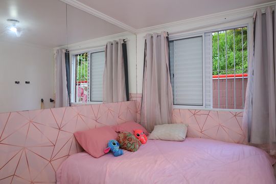 Quarto 1 de apartamento para alugar com 2 quartos, 42m² em Guaianases, São Paulo