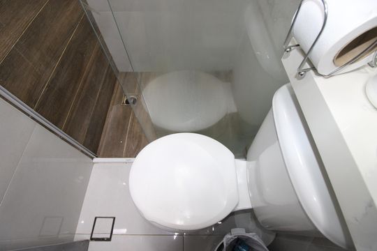 Banheiro de apartamento para alugar com 2 quartos, 45m² em Vila Taquari, São Paulo