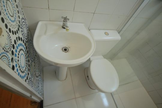 Banheiro  de apartamento para alugar com 2 quartos, 48m² em Demarchi, São Bernardo do Campo