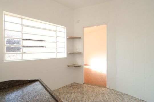 Cozinha  de casa à venda com 2 quartos, 60m² em Vila Romana, São Paulo
