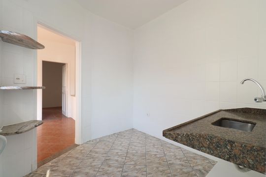 Cozinha  de casa à venda com 2 quartos, 60m² em Vila Romana, São Paulo