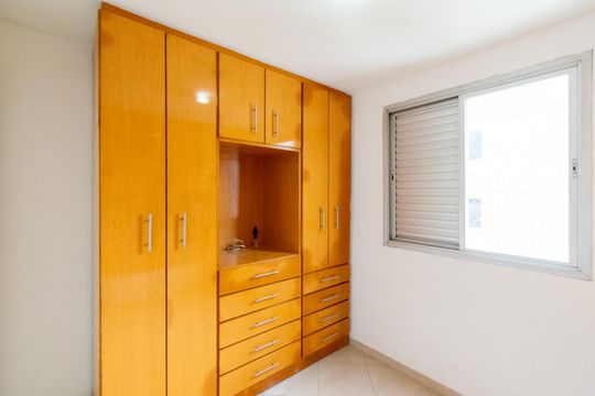 Quarto 1 de apartamento à venda com 2 quartos, 55m² em Vila do Encontro, São Paulo