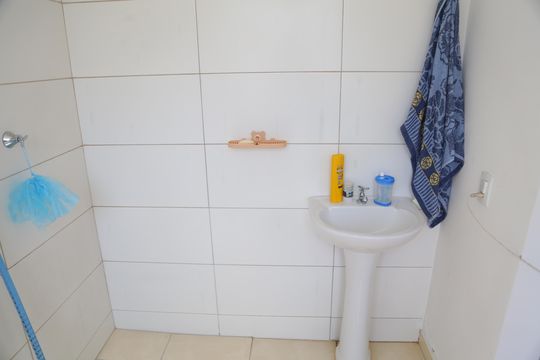 Banheiro de apartamento para alugar com 1 quarto, 55m² em Residencial Bethel, Goiânia