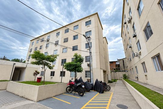 Fachada do bloco de apartamento à venda com 2 quartos, 45m² em Cavalcanti, Rio de Janeiro