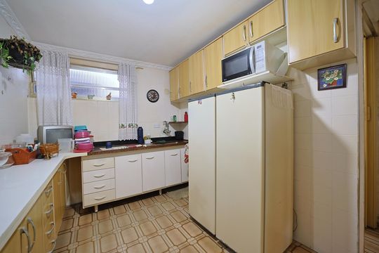 Cozinha de apartamento para alugar com 2 quartos, 48m² em Conjunto Habitacional Padre Manoel da Nobrega, São Paulo