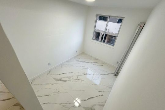 Quarto de apartamento à venda com 2 quartos, 43m² em Estância Velha, Canoas