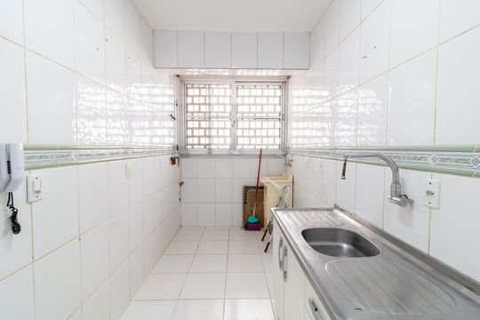 Cozinha de apartamento para alugar com 2 quartos, 73m² em Glória, Porto Alegre