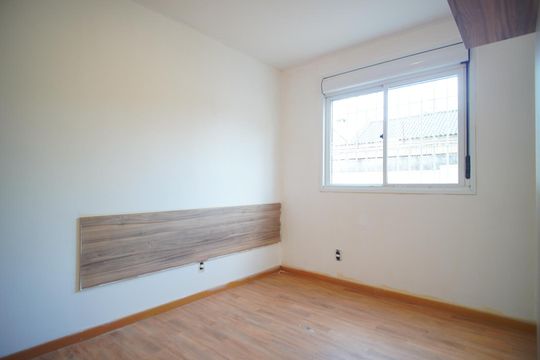 Suíte de apartamento para alugar com 3 quartos, 62m² em Sarandi, Porto Alegre