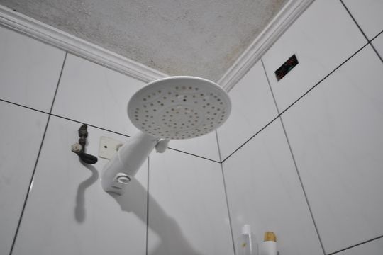 Banheiro 2 de casa à venda com 4 quartos, 190m² em Vila Nivi, São Paulo