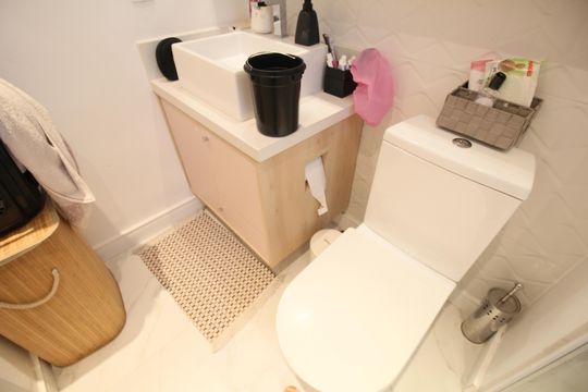 Banheiro suíte 2 de apartamento para alugar com 2 quartos, 92m² em Jardim Vazani, São Paulo