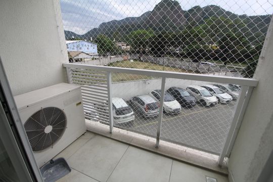 Sala - Varanda de kitnet/studio para alugar com 1 quarto, 35m² em Jacarepaguá, Rio de Janeiro
