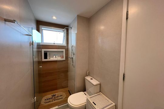 Banheiro 1 de apartamento à venda com 4 quartos, 120m² em Barra da Tijuca, Rio de Janeiro