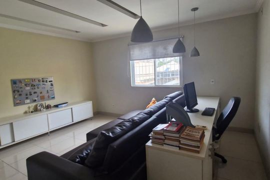 Casa de Condomínio à venda com 4 quartos, 223m² em Taquara, Rio de Janeiro
