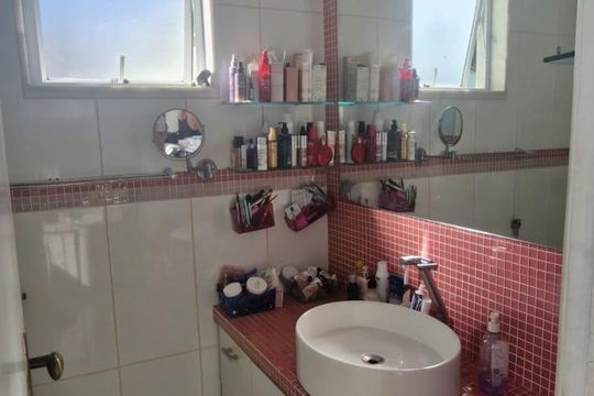 Banheiro 3 de casa de condomínio à venda com 4 quartos, 223m² em Taquara, Rio de Janeiro