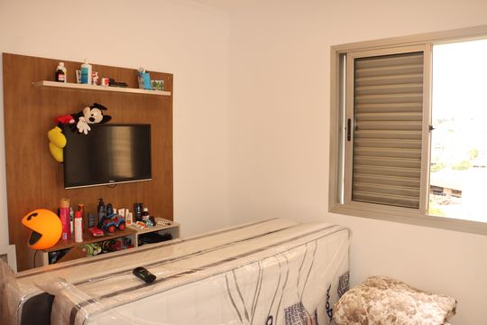 Apartamento à venda com 2 quartos, 53m² em Sítio Pinheirinho, São Paulo