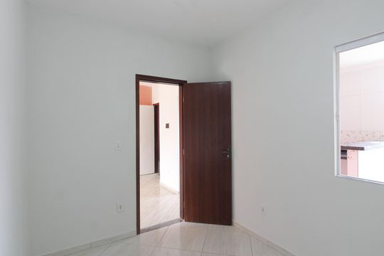 Quarto 2 de apartamento para alugar com 2 quartos, 35m² em Parque Riviera, Cabo Frio