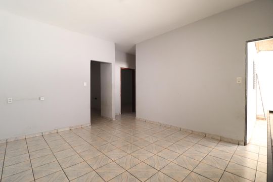 Cozinha de casa para alugar com 2 quartos, 75m² em Jardim das Palmeiras, Uberlândia