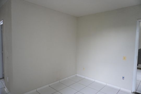 Sala de apartamento à venda com 2 quartos, 45m² em Vila Praia Azul, Americana