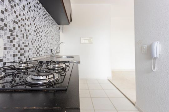 Cozinha de apartamento para alugar com 2 quartos, 42m² em Usina Piratininga, São Paulo