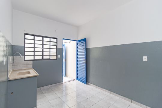 Cozinha de casa para alugar com 1 quarto, 40m² em Água Rasa, São Paulo