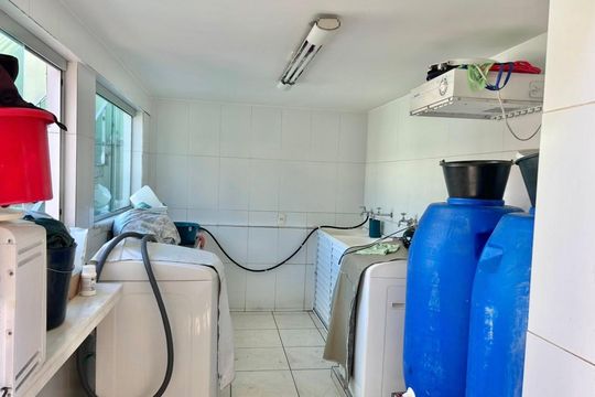 Área de Serviço de casa à venda com 4 quartos, 200m² em Bonfim, Belo Horizonte