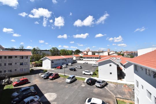 Vista do Quarto 2 de apartamento para alugar com 2 quartos, 47m² em Cidade Industrial, Curitiba