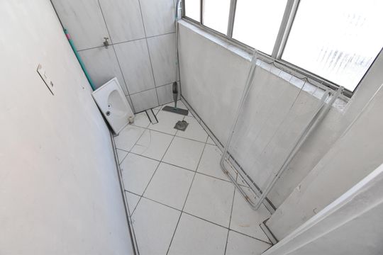 Área de Serviço de apartamento para alugar com 2 quartos, 47m² em Cidade Industrial, Curitiba